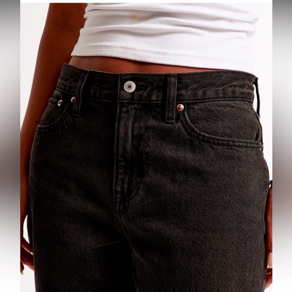 A&F Low Rise Stacked Taper Jean NWT - Picture 3 of 12